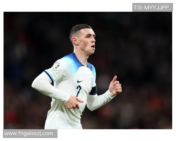 足球明星卡牌福登的崛起与未来发展潜力分析